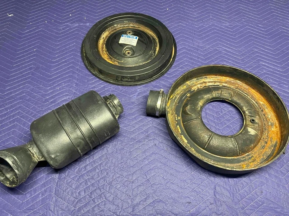 82-91 Chevy GMC SQUARE BODY 6.2 Diesel AIR CLEANER FILTER HOUSING K5 Blazer - Image 2 of 4