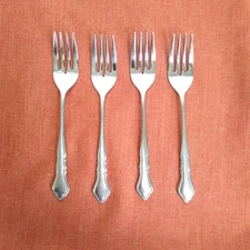 Carriage by Reed & Barton Rebacraft Stainless Flatware, set of 4 Salad Forks