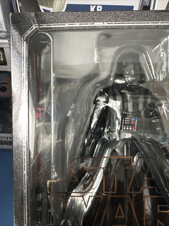 S.H. Figuarts Star Wars Darth Vader Classic Version A New Hope New In Box US - Image 3 of 4