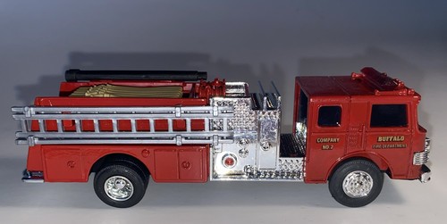 Ertl 2403 1:64 Fire & Rescue Pierce Pumper Fire Truck 3