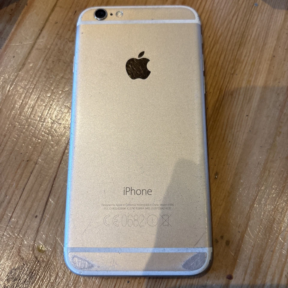 Apple iPhone 6 16gb in Gold and Apple iPhone 5S 16gb in Gray - Faulty - Spares - Image 3 of 4
