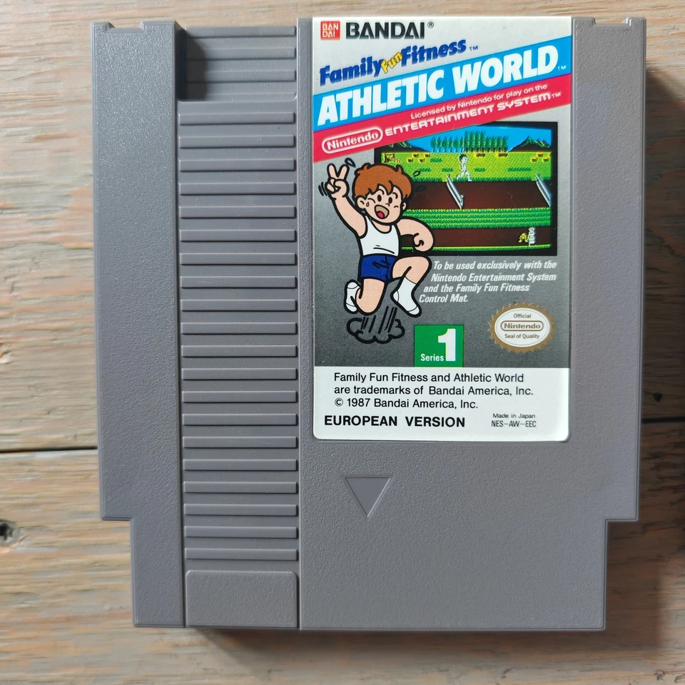 Nintendo - Rare jeu NES Fitness Center + Tapis de sport - Photo 2/4