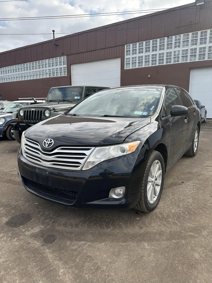 Used Air Cleaner Assembly fits: 2011 Toyota Venza VIN E 5th digit 2.4L 4 cylinde - Image 4 of 4