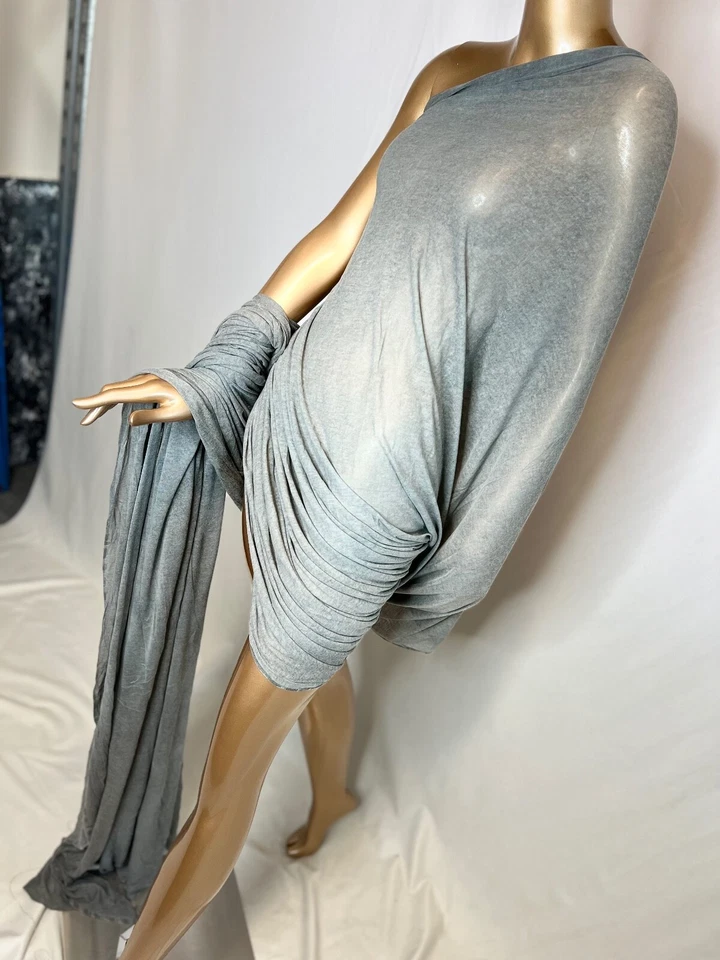 /m Designer Fabric Essentials Sheer Wool Viscose Grey Light Jersey Sweatshirt Ba - Image 3 of 4