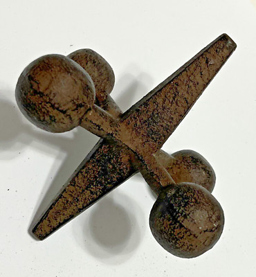 JACKS JAX 4 in x 5 in Cast Iron Sculpture Home Decorative Heavy Paperweight