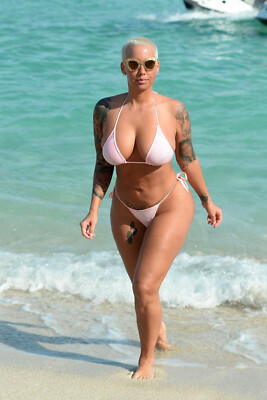 FOTO NR. 400 - Amber Rose - HOCHGLANZ - 20x30 CM