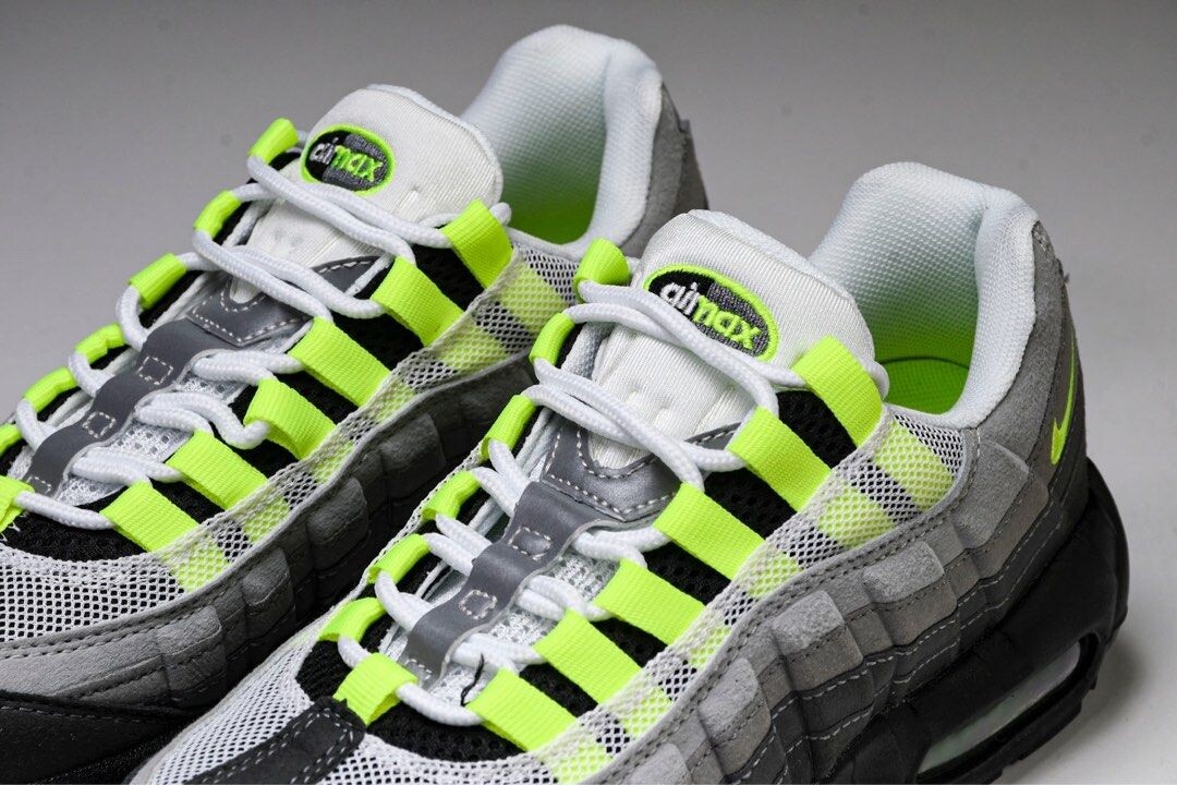 NIKE Air Max 95 Og Black Volt Ash Pewter 554970 071 | eBay