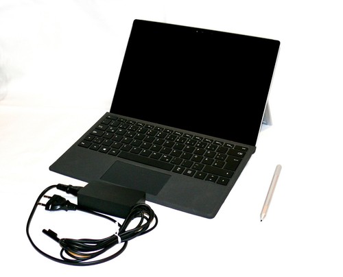 Microsoft Surface Pro 4 128GB 12,3" | Nutzbar als Laptop oder Ersatzteillager - Bild 1 von 12