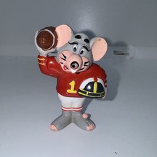 1986 Showbiz Pizza Chuck E Cheese Football Figure Player 2.5"