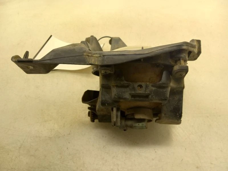 13-15 CONJUNTO LUZ ANTINIEBLA DELANTERA LADO CONDUCTOR TOYOTA LAND CRUISER XLE  Foto 3 de 4