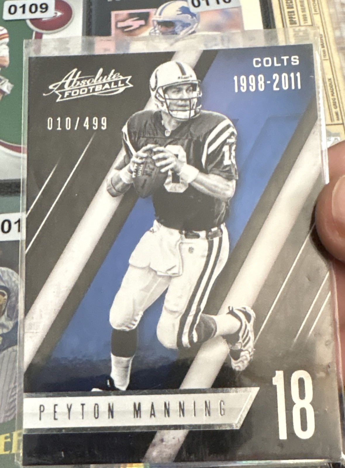 2016 Panini Absolute - Retired Peyton Manning #122 /499 (104)