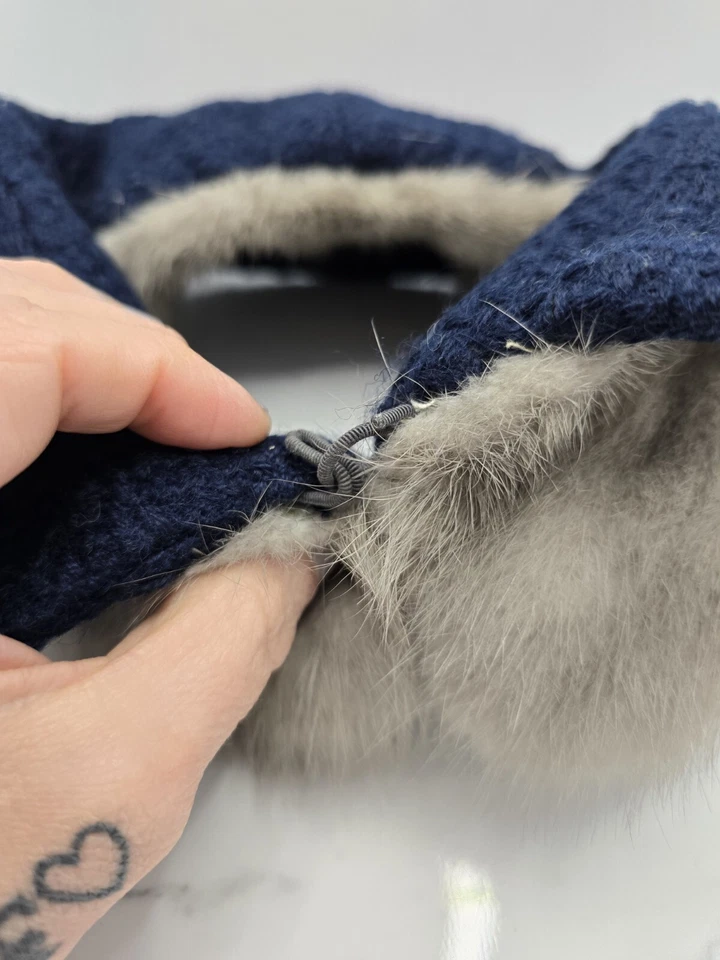 vintage años 60 | MCM azul marino crema piel real maximalista cuello desmontable Foto 3 de 4