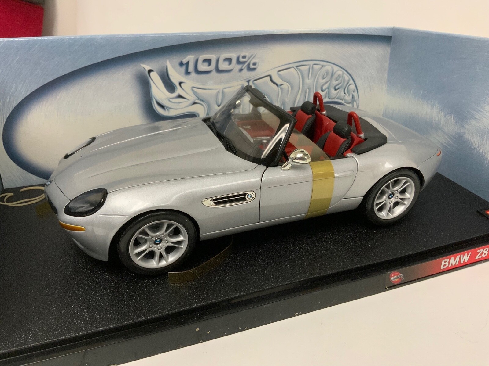 1/18 Hot Wheels BMW Z8 in Silver NC1125 | eBay