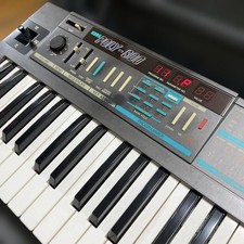 Korg Poly-800 Polyphonic Synthesizer Keyboard Music