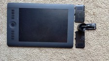 Wacom Intuos Pro PTH-651/K Medium Graphics Tablet Pen Used Good Condition