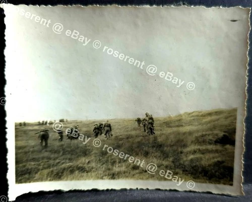 WW2 Iceland - British Soldiers  on a Moorland  exercise -  photo 10 by 8cm