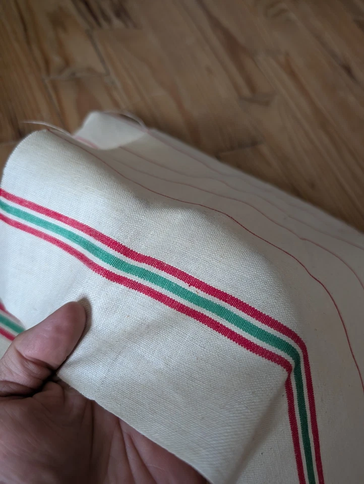 Gros coupon pour torchon ou autre en coton, longueur 9m, liteaux rouge et vert - Photo 4/4