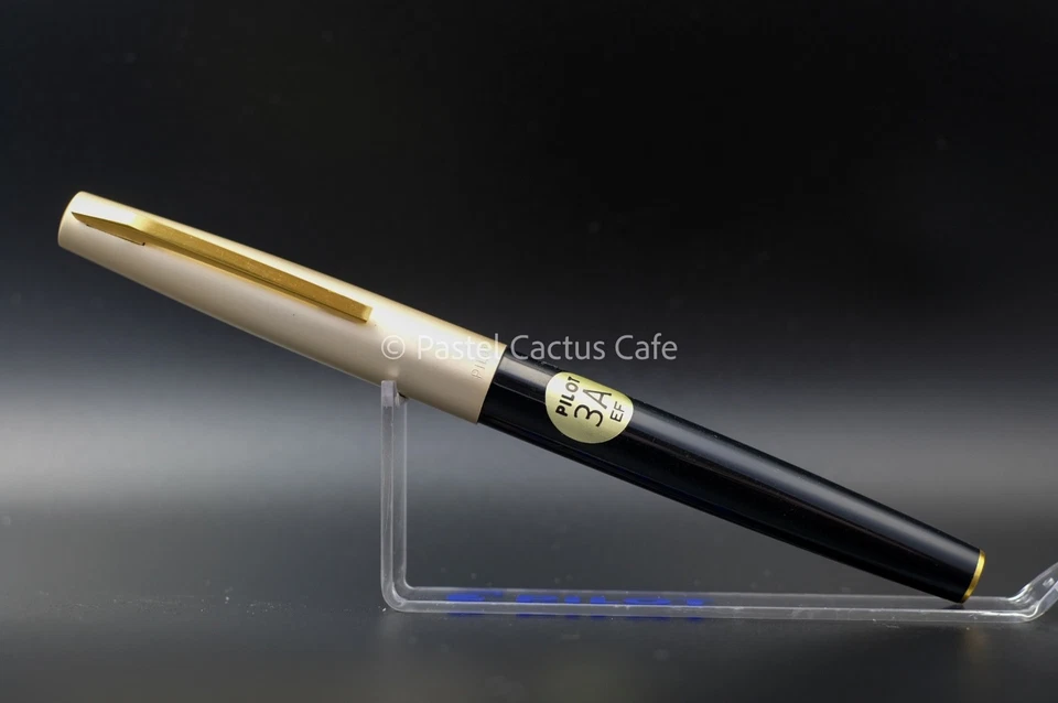 Pluma Estilográfica Pilot F "3A" EF Plumín Años 70 De Colección Nueva de Colección Rara Color Pastel Foto 2 de 4