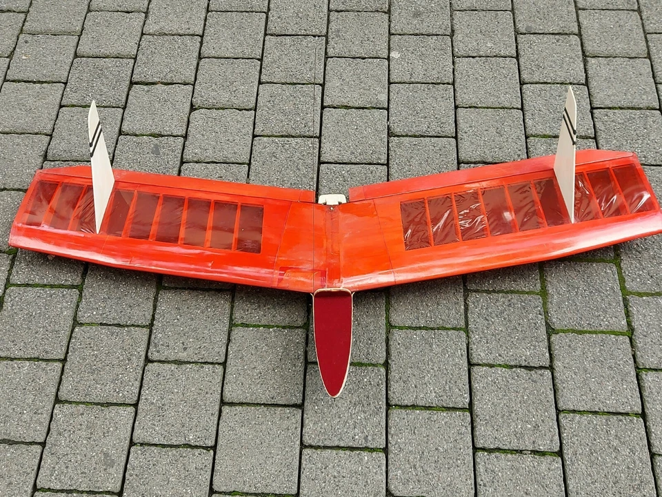 Rarität: Robbe GEIER 3150 Kunstflugtaugliches RC-Nurflügelmodel - Bild 3 von 4