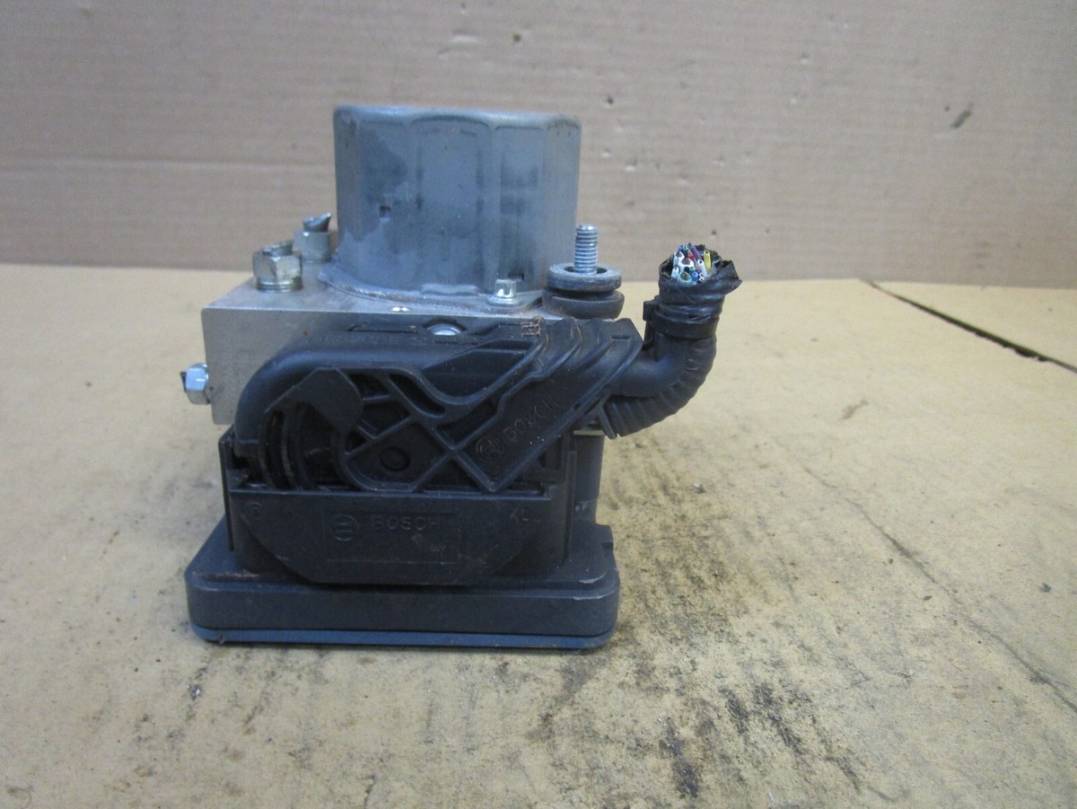16 17 2016 2017 Toyota Avalon ABS Pump Anti Lock Brake Module Part