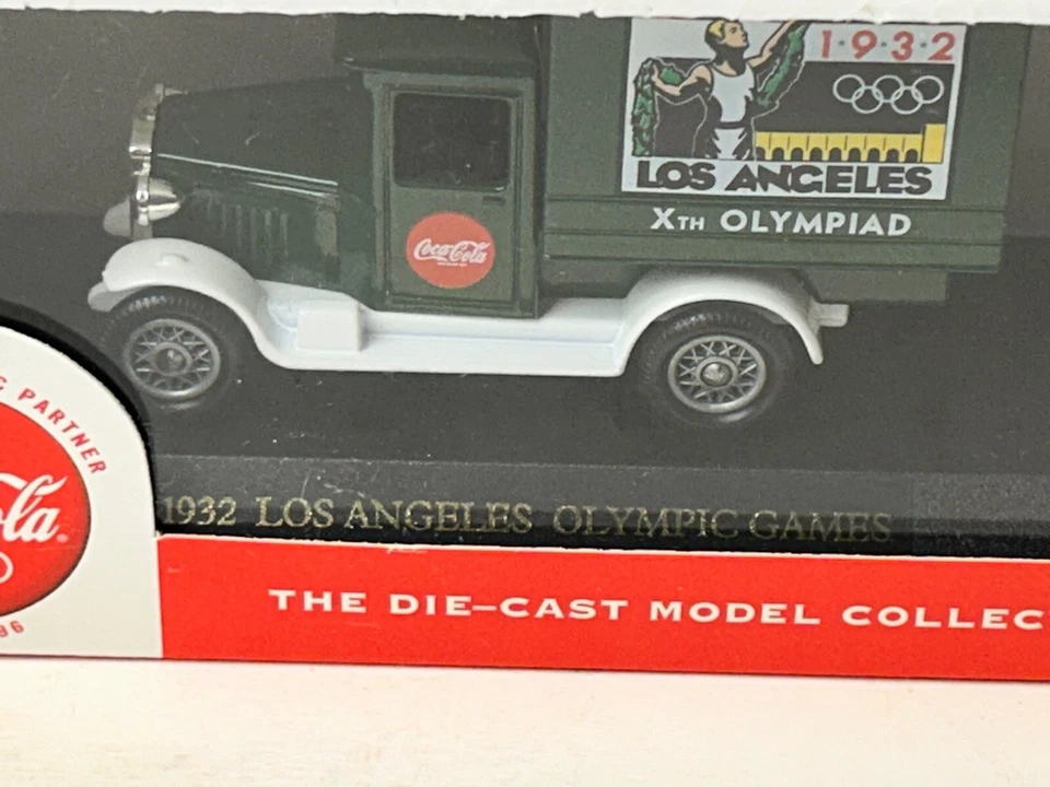 Lledo Olympics 1932 Los Angeles Olympics Ford Panel Van with Box - Image 4 of 4