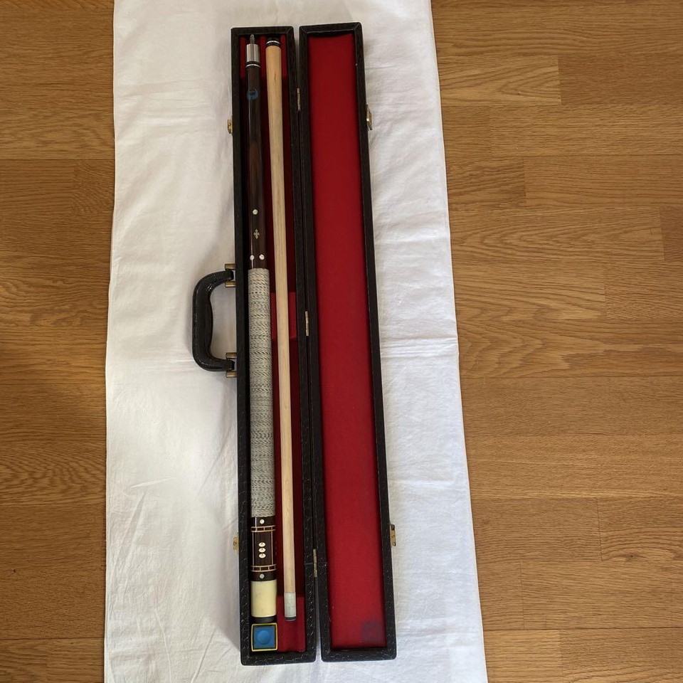 Billiard cue wooden High Quality Material with Palmer hard case Used