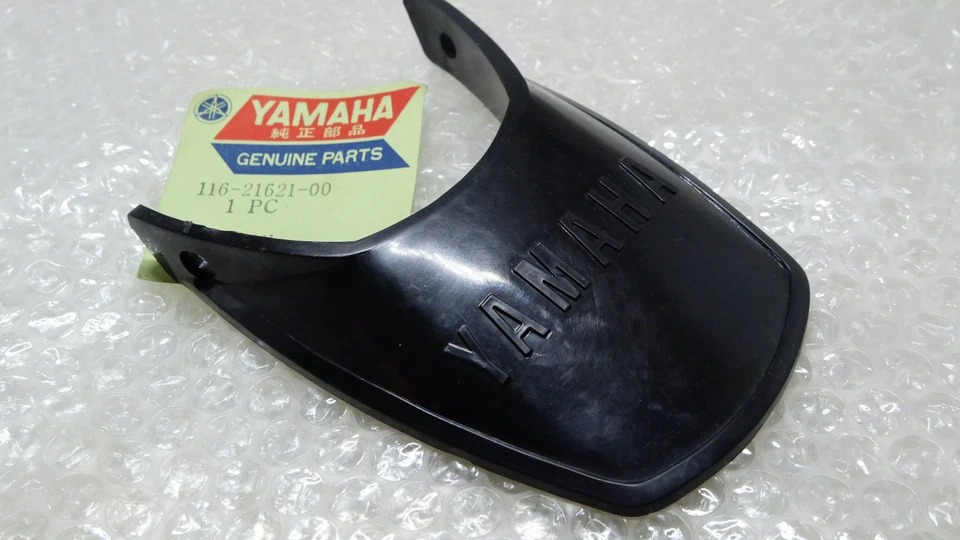 Guardabarros trasero guardabarros guardabarros guardabarros trasero Yamaha Mate U5 U7 E 50 70 80 D V70 V75 V50 nuevo de stock Foto 2 de 3