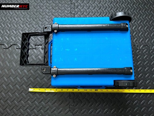 Vintage Hot Wheels Car Case BLUE Luggage Holds 100 Cars 2003 Mattel Tara #20375 - Picture 18 of 24