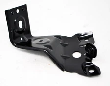 GM OEM 13-16 Malibu Limited Fender Fender Components-Front Bracket 22929754