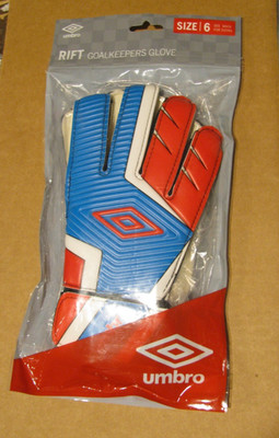 PAIR NEW UMBRO RIFT GOALKEEPERS GLOVES SIZE 6 RED WHITE BLUE