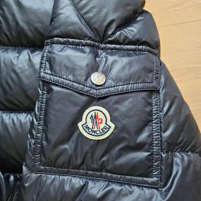 Moncler Pavine Puffer Jacket 5 Size, Pre-Owned thumbnail 6