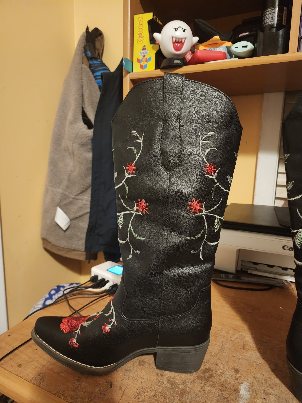 Ladies Rose Embroidered Black  Boots - image 4