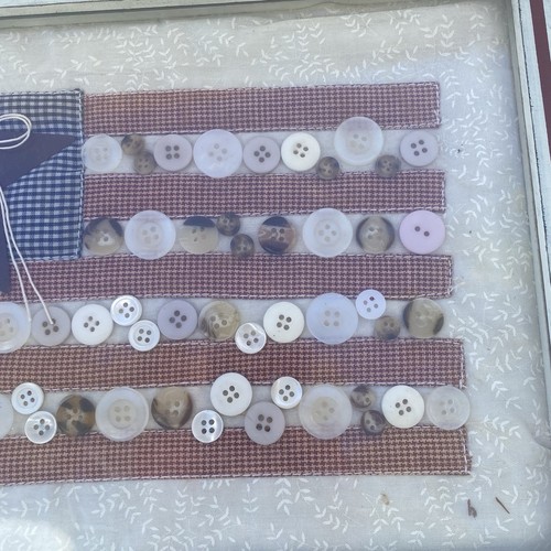 American Flag Folk Art Framed Fabric & Button Stripes Metal Star Window Frame - Picture 3 of 10