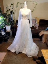 WHITE PEARL BODICE WEDDING DRESS
