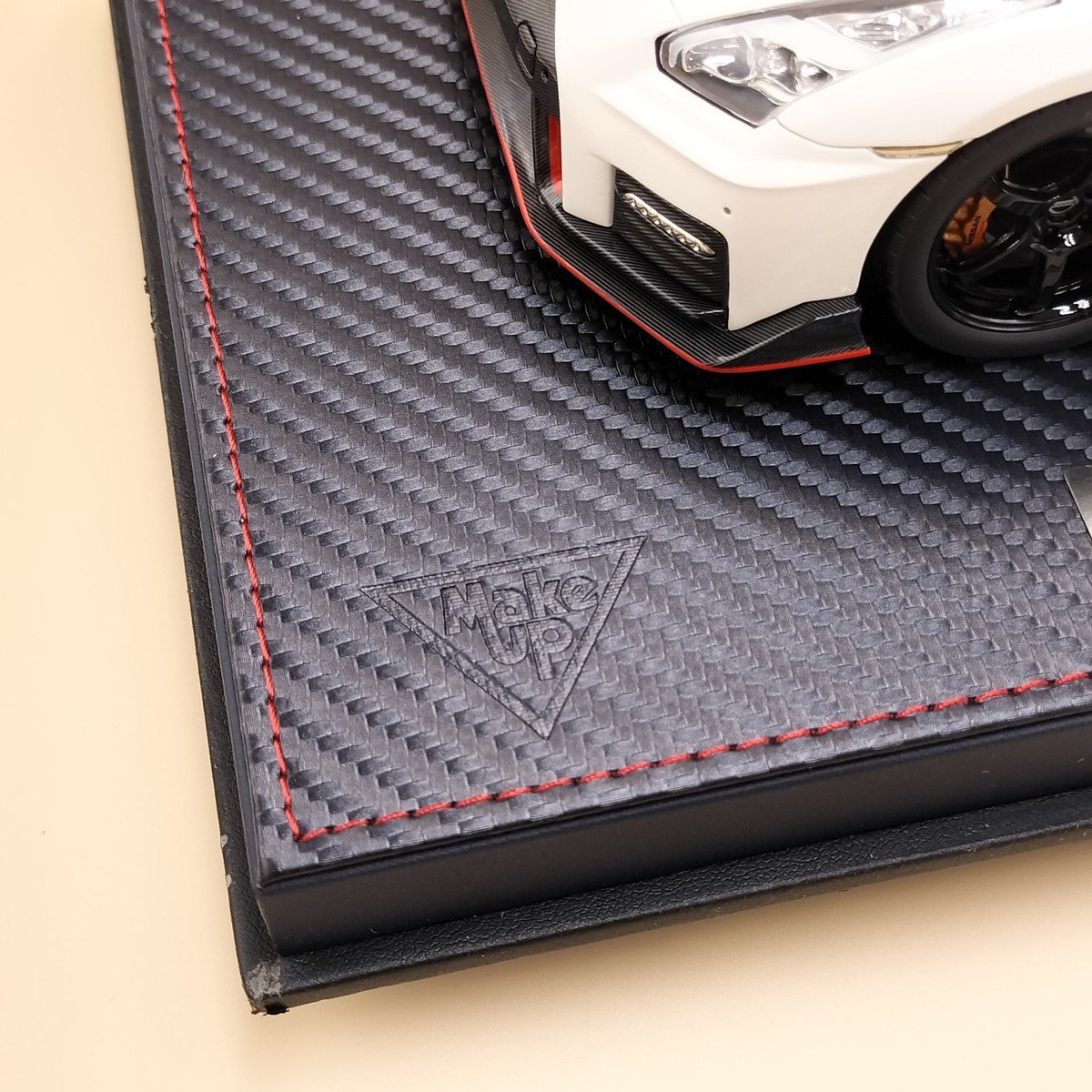 Make Up IDEA 1/18 Skyline GT-R R35 white nismo 2017 N Attack