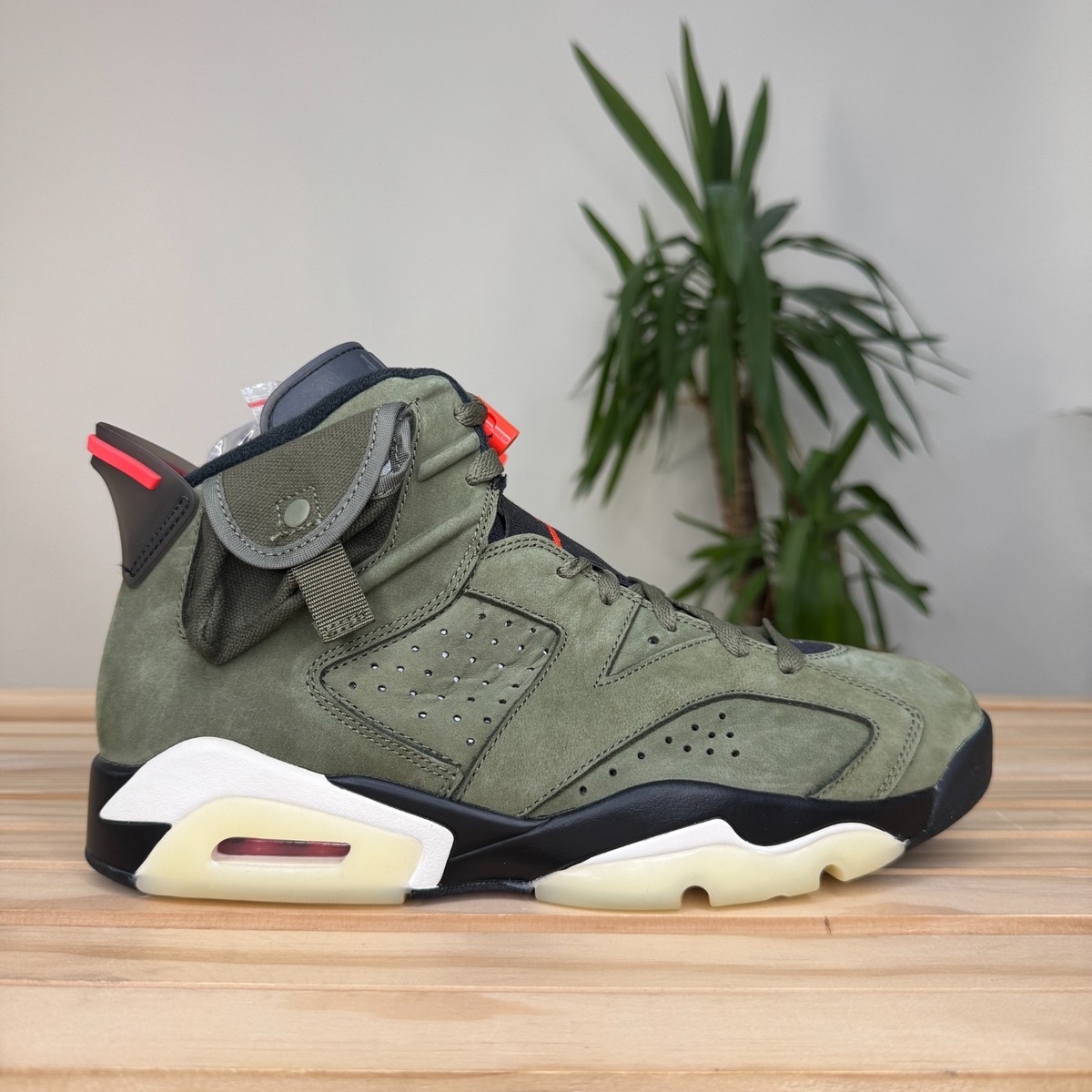 Travis Scott × Air Jordan 6 Nike MEN'S Air Jordan 6 VI Retro SP TRAVIS SCOTT CACTUS JACK
