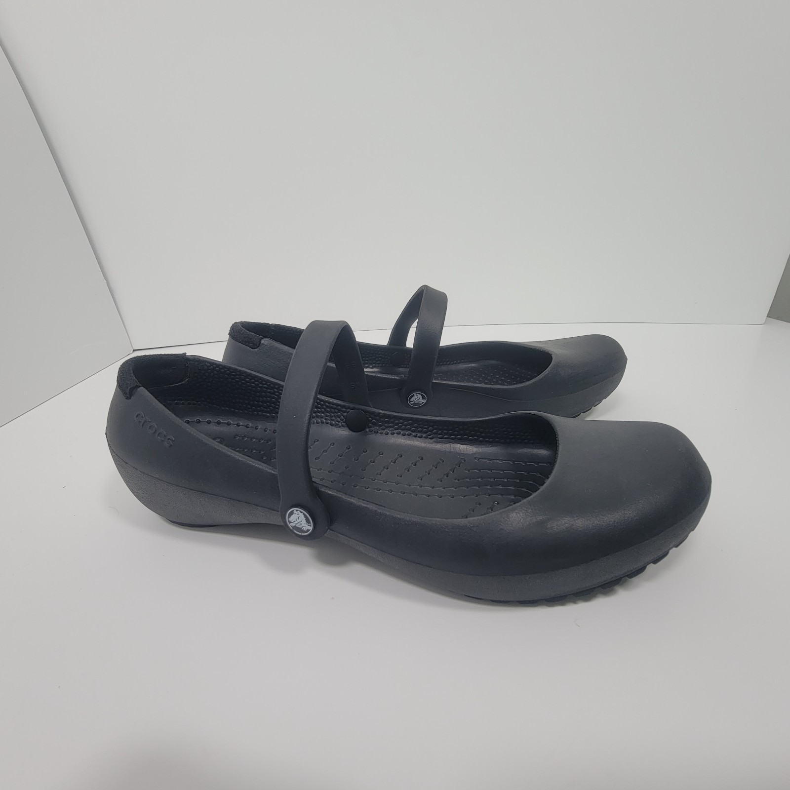 Crocs Womens 8W Work Shoes Anti Slip Flats Black