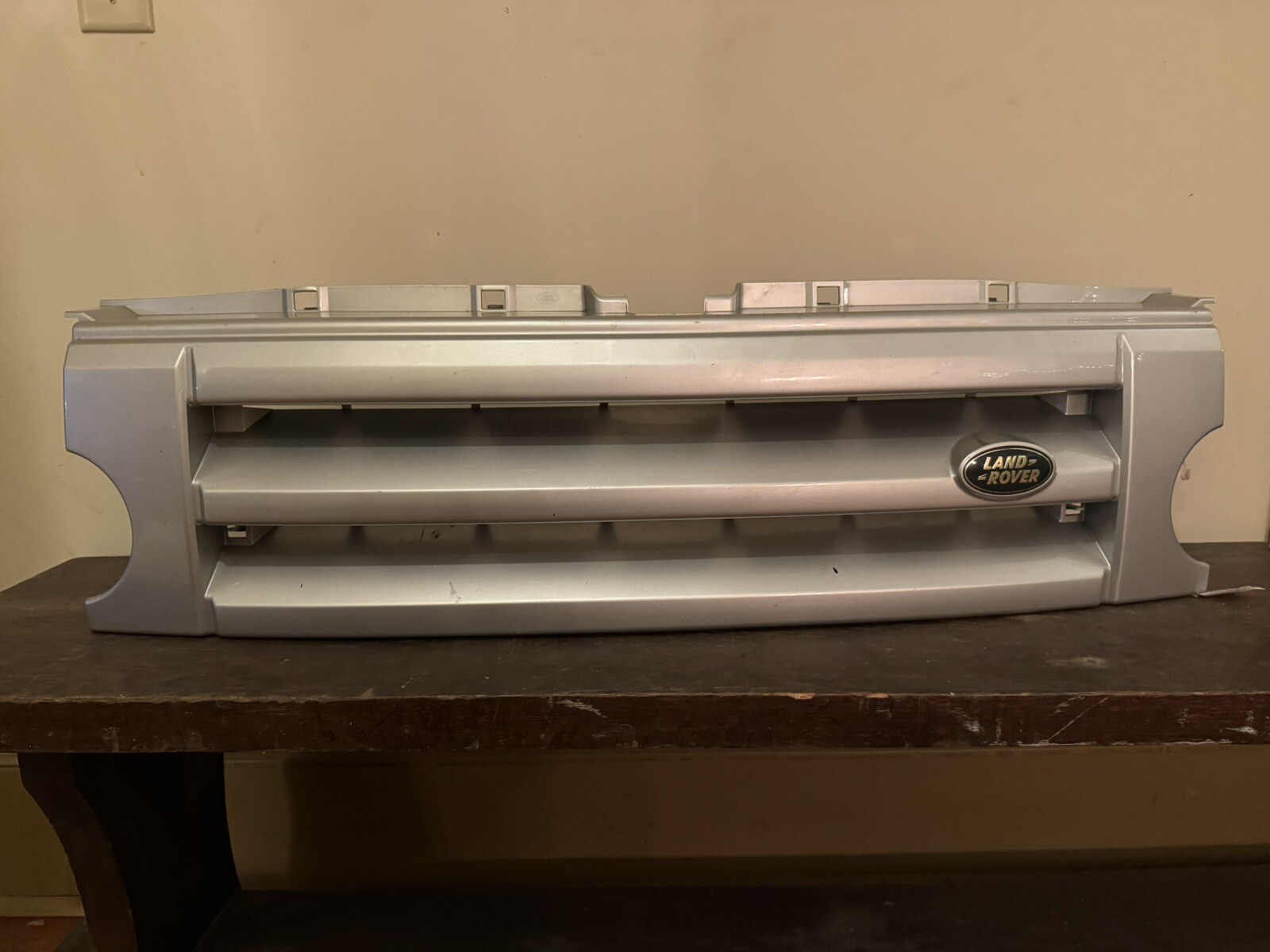 OEM Land Rover LR3 05-09 Front Upper Radiator Grill Grille Silver 737 DHB000274