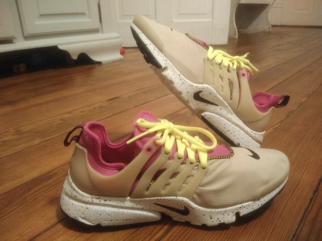 nike air huarache ultra women's pink