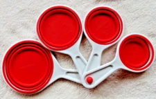Set Of 4 Red Collapsible Silicone Measuring Cups Easy Storage