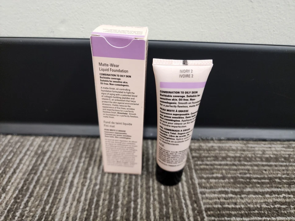 New In Box Mary Kay Matte Wear Foundation Ivory 2 #038751  Free Shipping! - Image 3 of 4