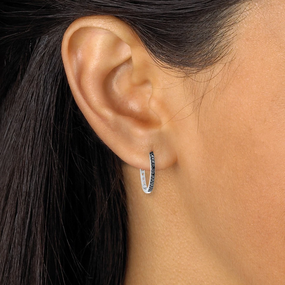 Pendientes de aro de plata de ley con diamantes negros de 0,24 TCW (3/5 pulgadas) Foto 3 de 3