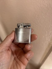 Vintage Ronson Standard USA Cigarette Lighter Pocket Silver Smoking Tobacco ￼