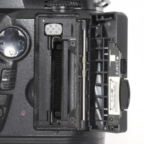 Nikon D70 DSLR Camera Used Autofocus Live View Tested Excellent Condition - Picture 7 of 10