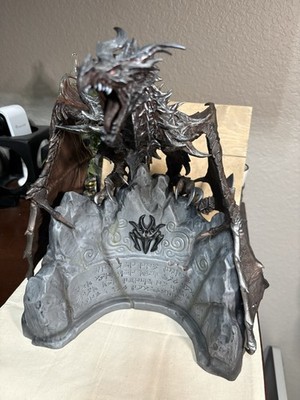The Elder Scrolls V: Skyrim Collectors Edition - Alduin Dragon- 2011 Bethesda
