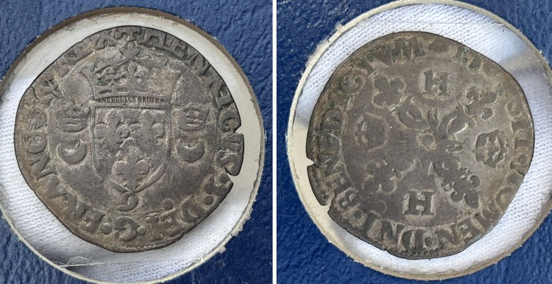 1547-1559 Henri II France Dozain aux croissants Rennes Mint Billon Coin