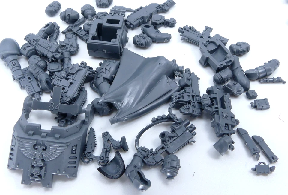 Warhammer 40k Black Templars Spares Repairs Damaged Conversions Bits, Job Lot - Image 3 of 4