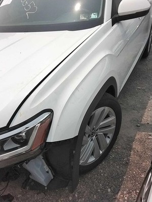(LOCAL PICKUP ONLY) Driver Left Fender Fits 20-25 ATLAS CROSS SPORT 3294783