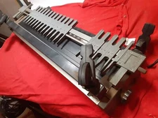 24" Leigh Dovetail Jig Md D-1258R24 with CAM ACTION SPEED CLAMPS  001w6*