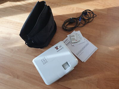 Daten-/Video-Projector (BC) Mitsubishi EW330U DLP kaum genutzt